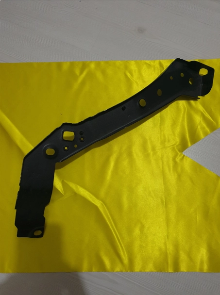 resimler/genel/Fluence Sağ Far Bağlantı Üst Sacı (2010-2016) 625127235R - Renault YERLİ ÜRÜN